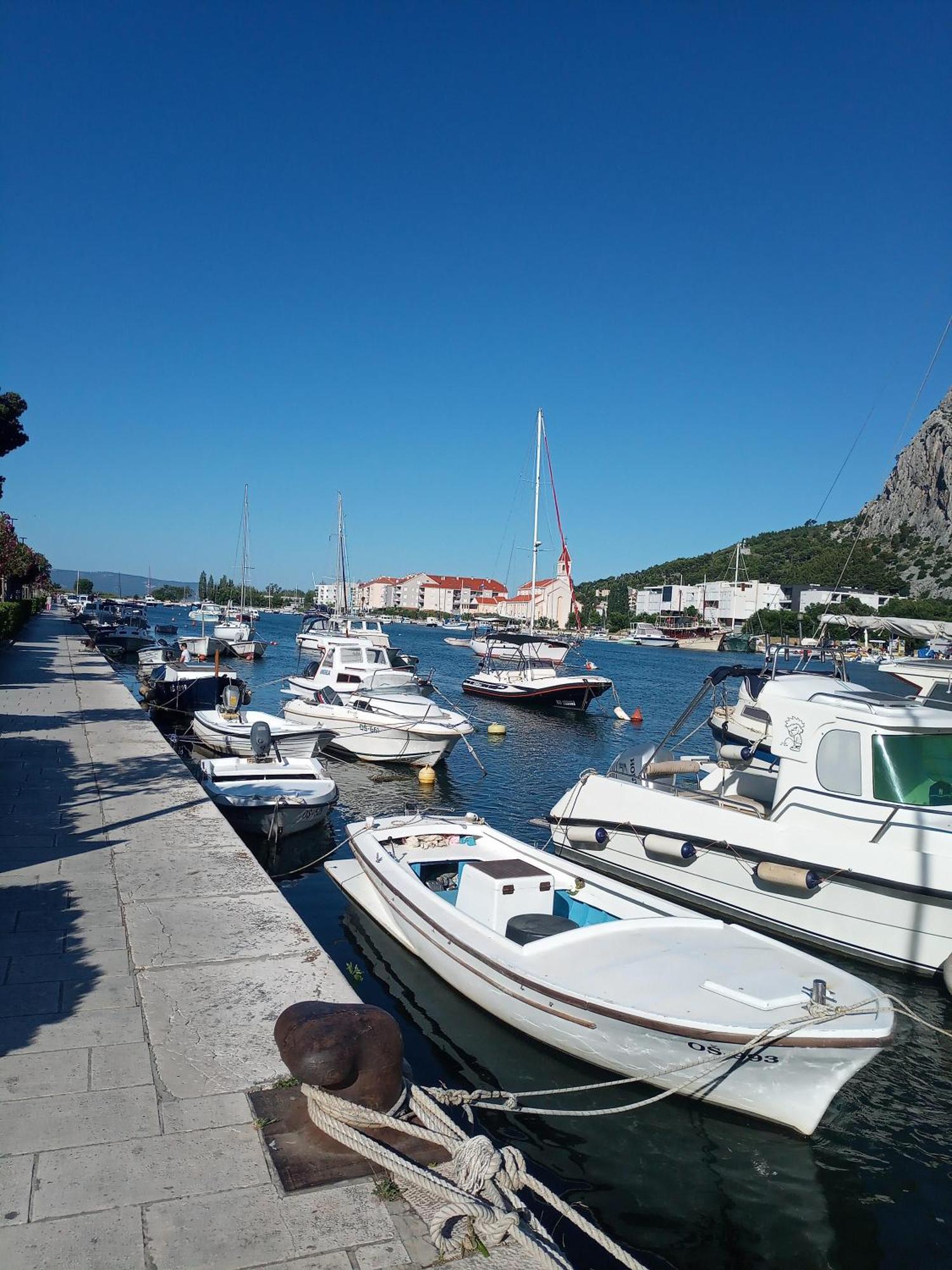 Panorama Sea View Apartment H Omis Bagian luar foto