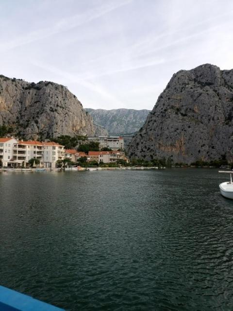 Panorama Sea View Apartment H Omis Bagian luar foto